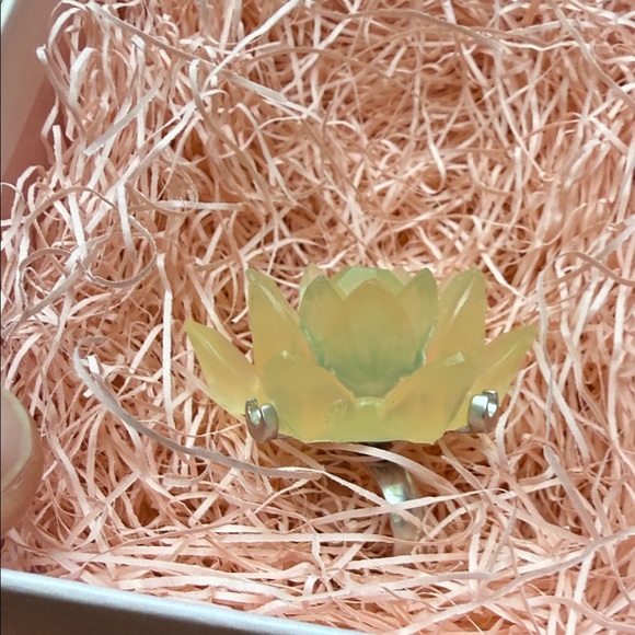 NEW Q-Pot Sailor Moon Ring Never Worn Legendary Silver Crystal Pâte de Fruit - Picture 7 of 10